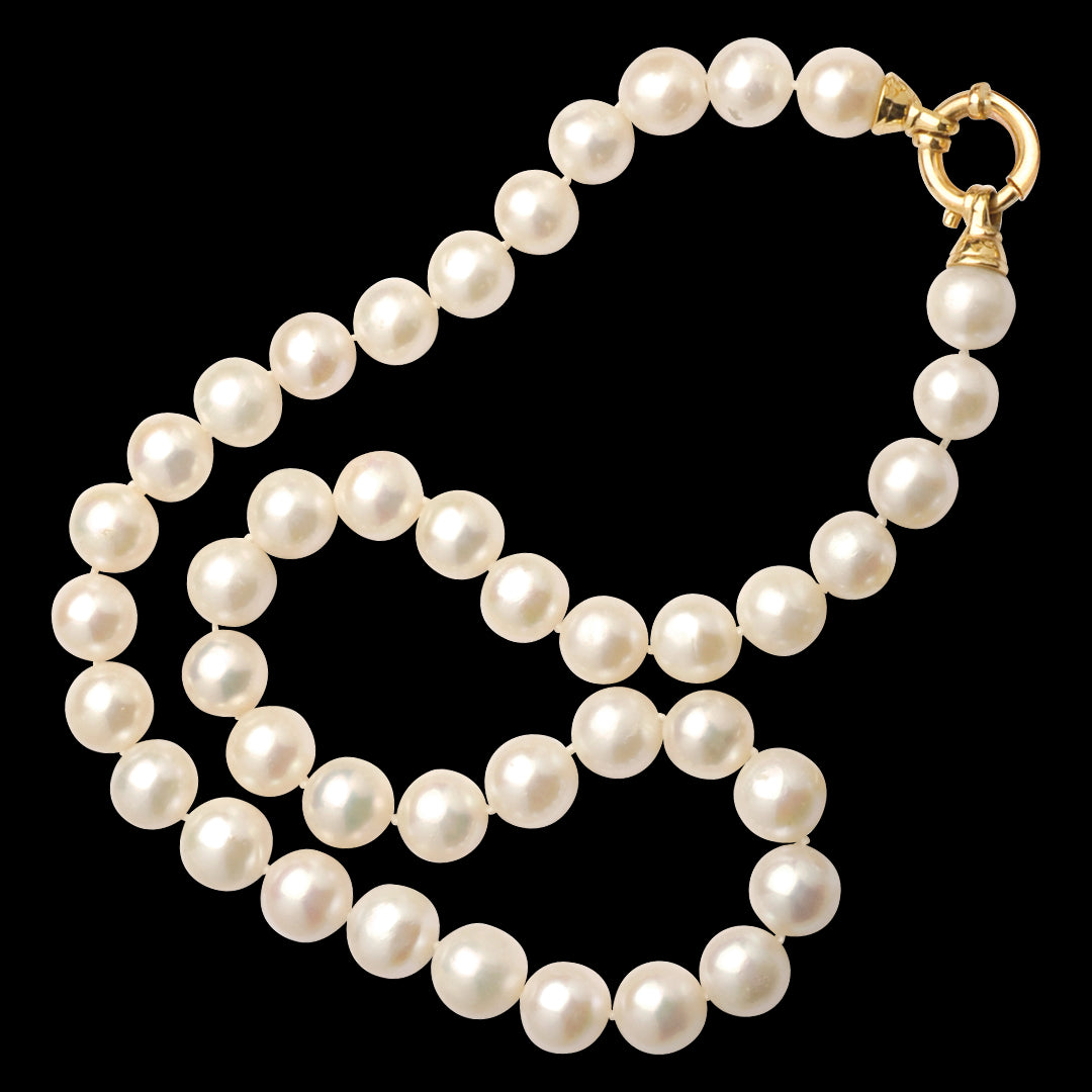 Freshwater Pearl Strand with 9ct Bolt Ring