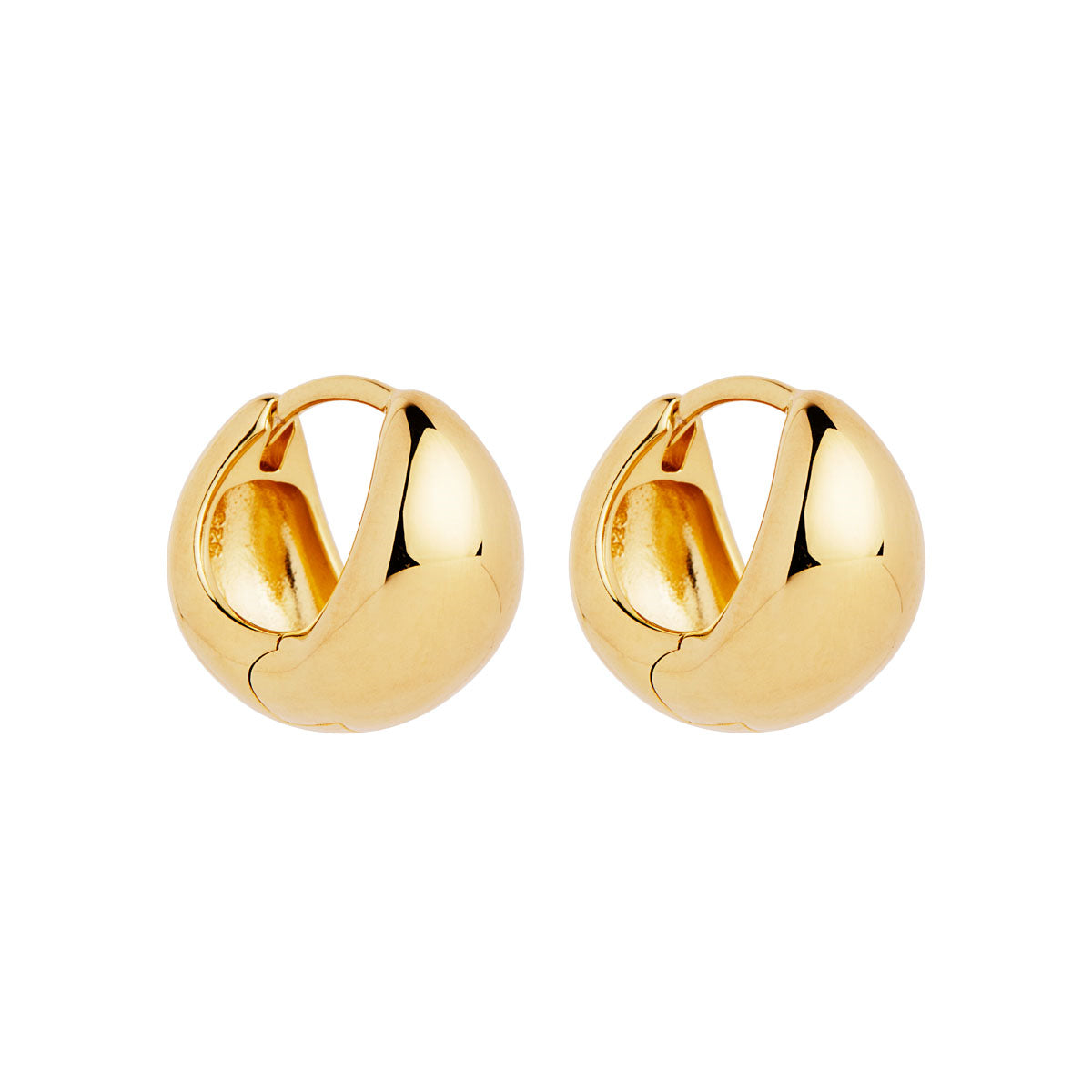 La Muse Huggie Earrings