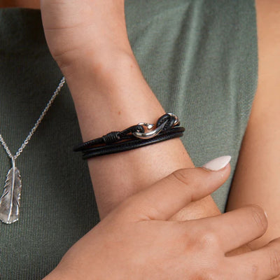 Black Safe Travel Wrap